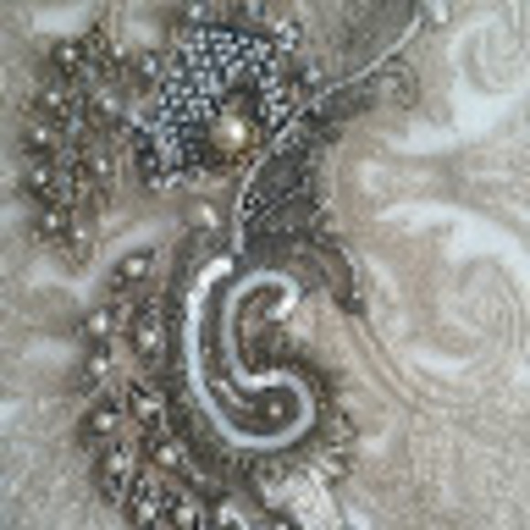 Meet your Posher, Laurie - Picture 1 of 1